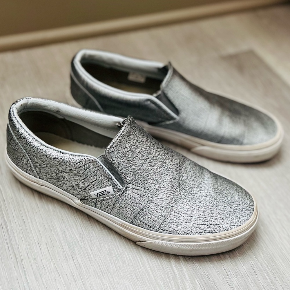 Vans Slip On Sneakers in Metallic Silver | EUC Size 9